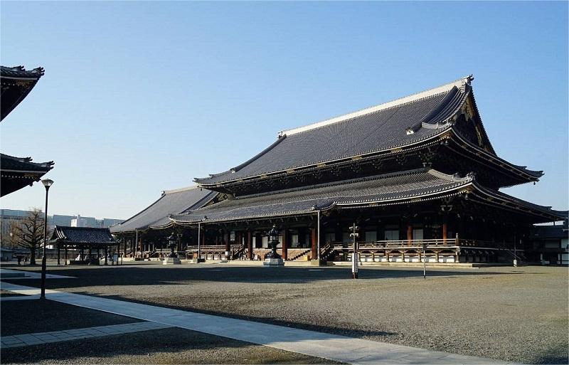 Higashi Honganji Temple